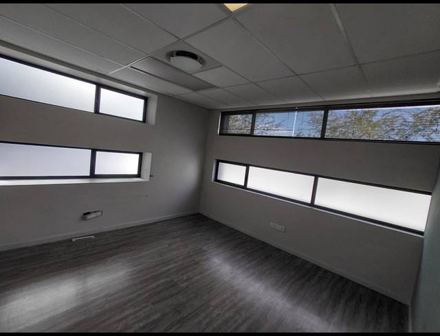 45M² MEDICAL SUITE TO LET IN FOURWAYS